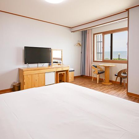 Fantastic Ocean View Sydney Hotel Чеджудо Экстерьер фото
