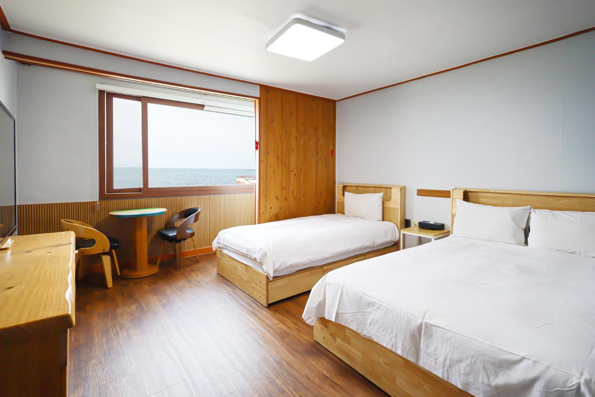 Fantastic Ocean View Sydney Hotel Чеджудо Экстерьер фото