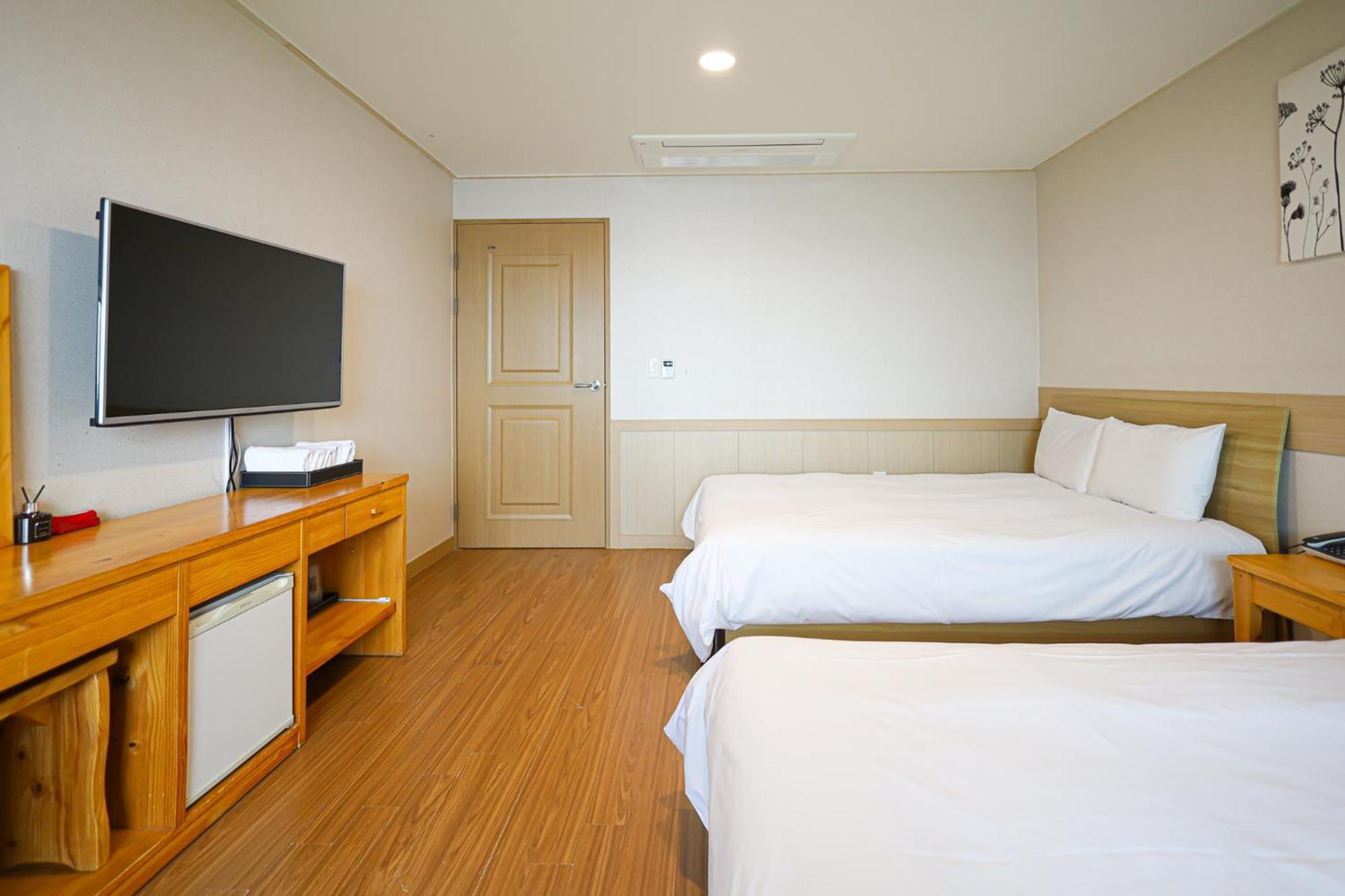 Fantastic Ocean View Sydney Hotel Чеджудо Экстерьер фото