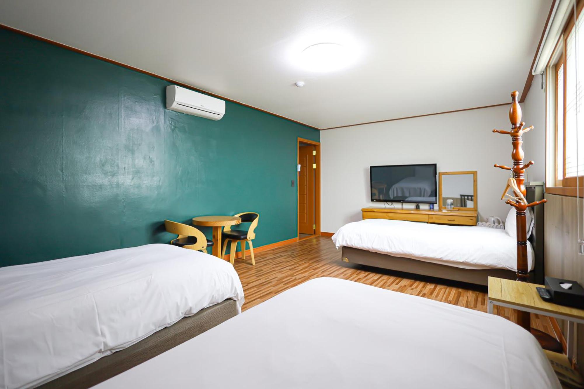 Fantastic Ocean View Sydney Hotel Чеджудо Экстерьер фото