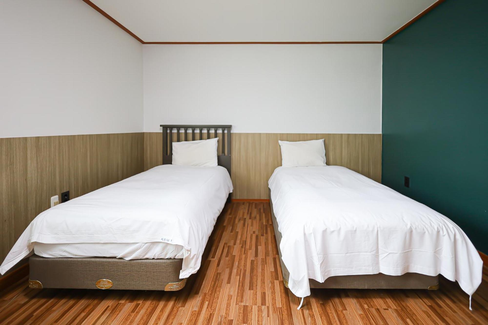 Fantastic Ocean View Sydney Hotel Чеджудо Экстерьер фото