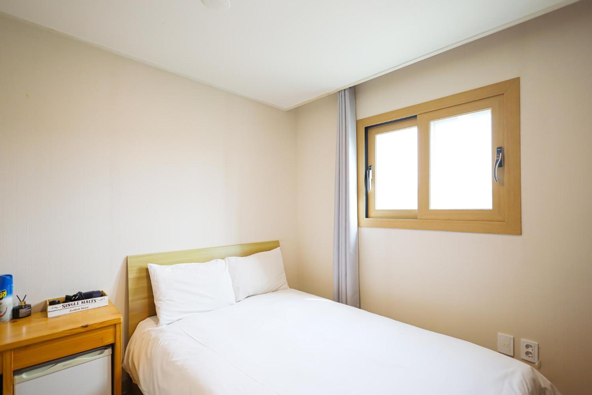 Fantastic Ocean View Sydney Hotel Чеджудо Экстерьер фото