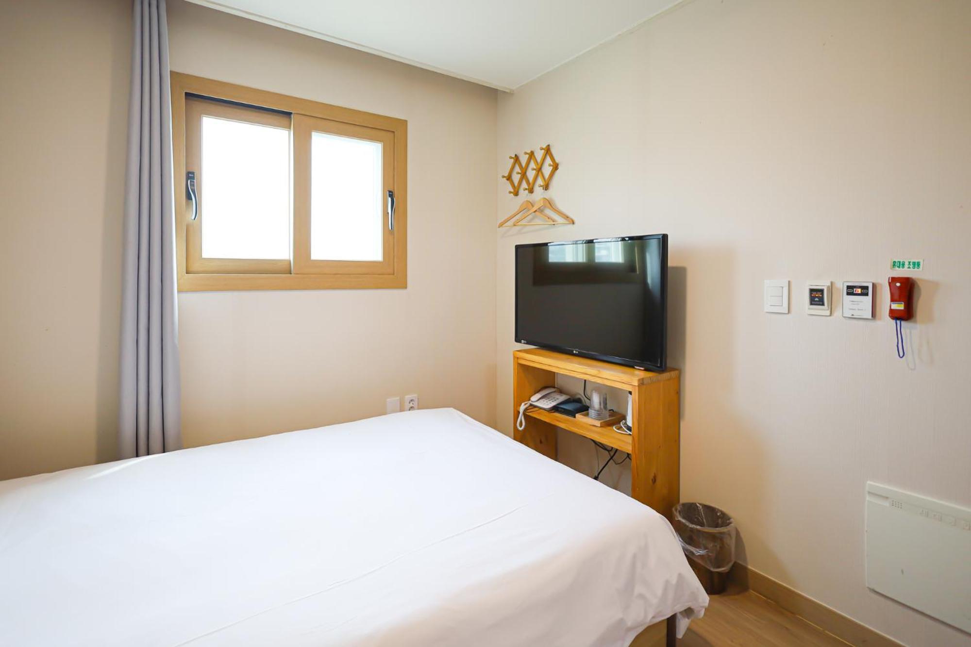 Fantastic Ocean View Sydney Hotel Чеджудо Экстерьер фото