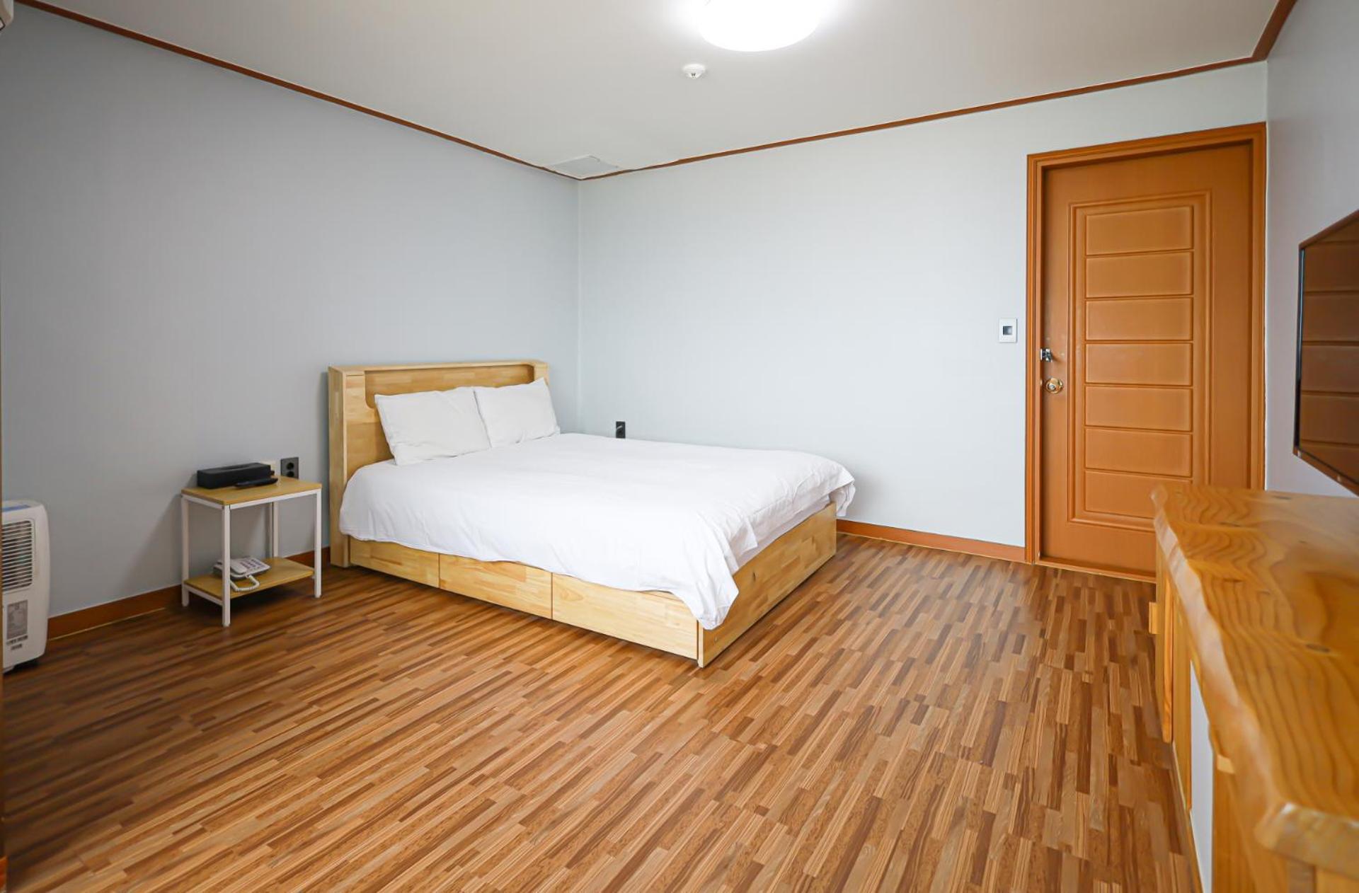 Fantastic Ocean View Sydney Hotel Чеджудо Экстерьер фото