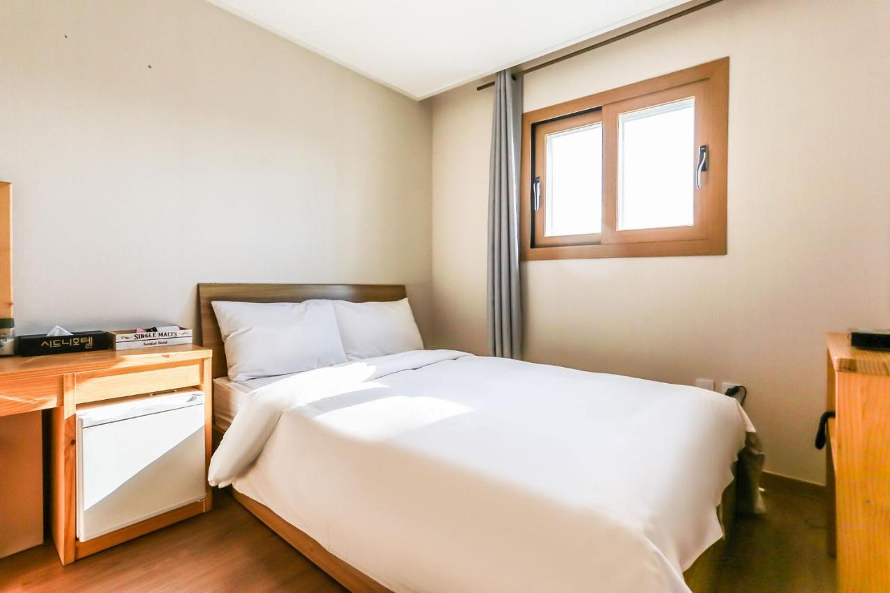 Fantastic Ocean View Sydney Hotel Чеджудо Экстерьер фото