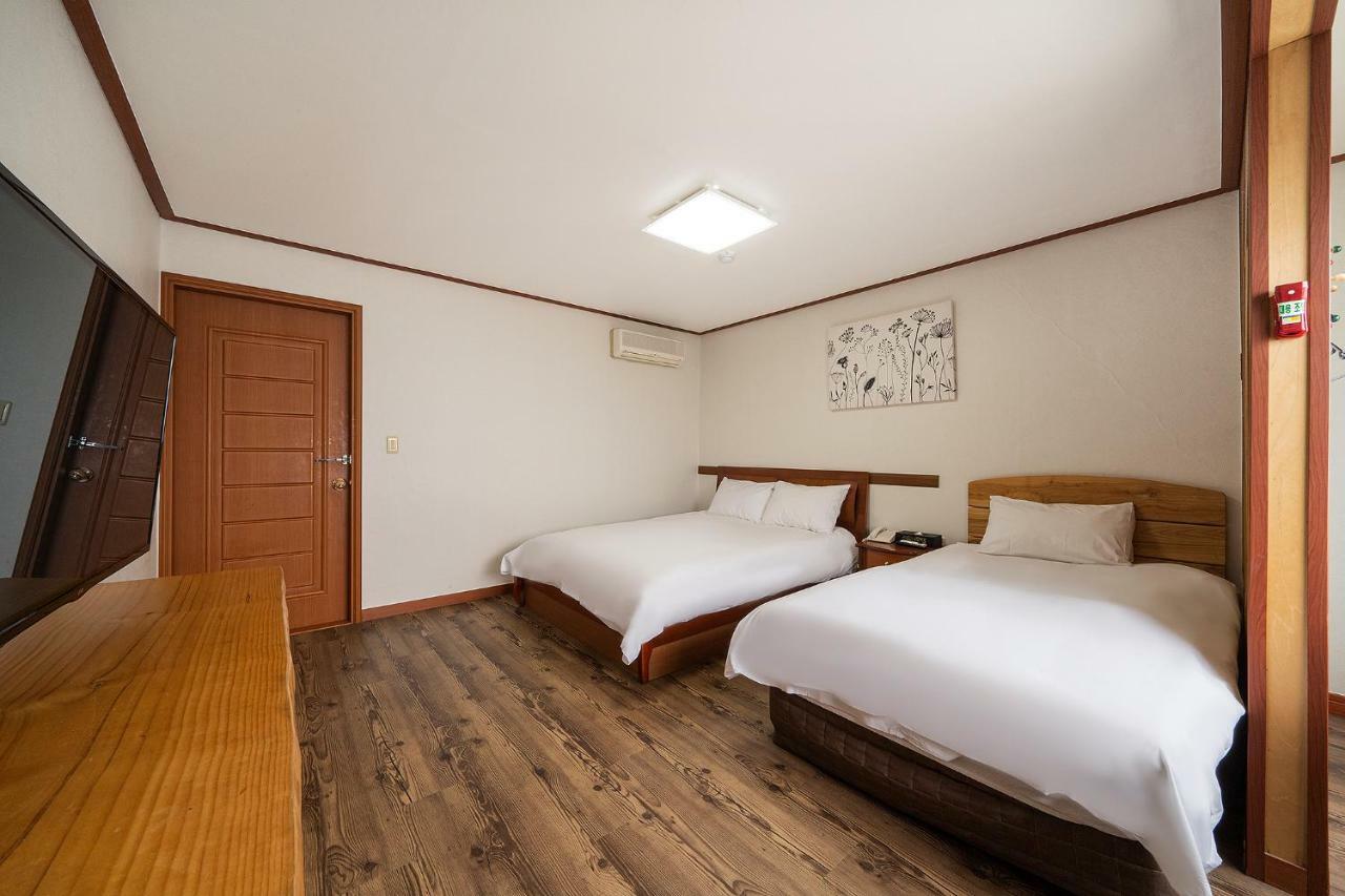 Fantastic Ocean View Sydney Hotel Чеджудо Экстерьер фото
