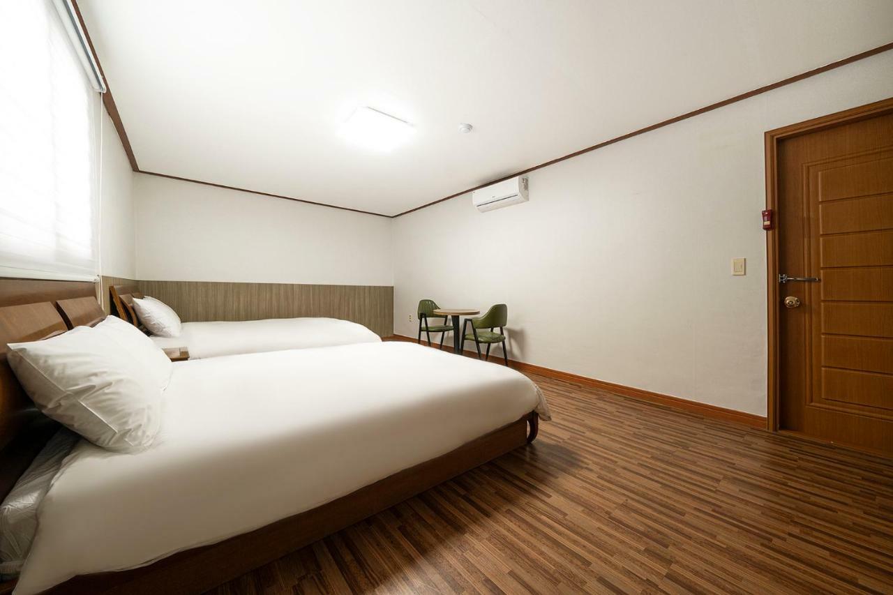 Fantastic Ocean View Sydney Hotel Чеджудо Экстерьер фото